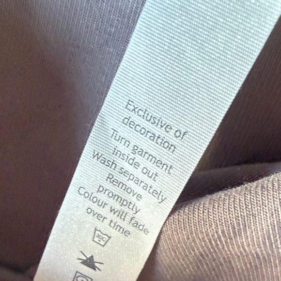 Lululemon Athletica Taupe Sleeveless Top - Picture 4 of 6